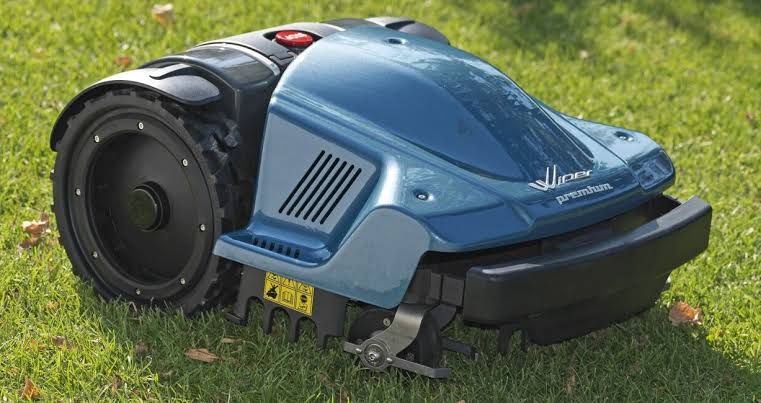 Robotická kosačka Wiper K H RTK do 5500m2